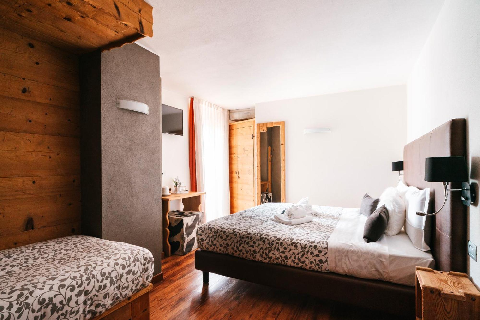 Serendipity Hotel Oulx Kültér fotó